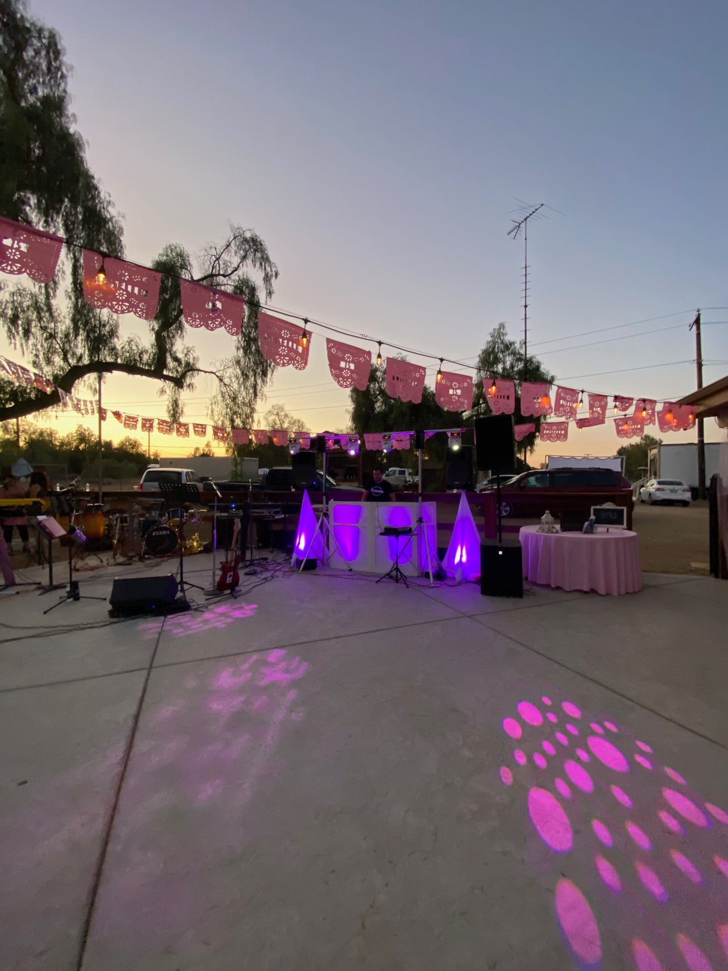 Quinceañera - Papel Picado